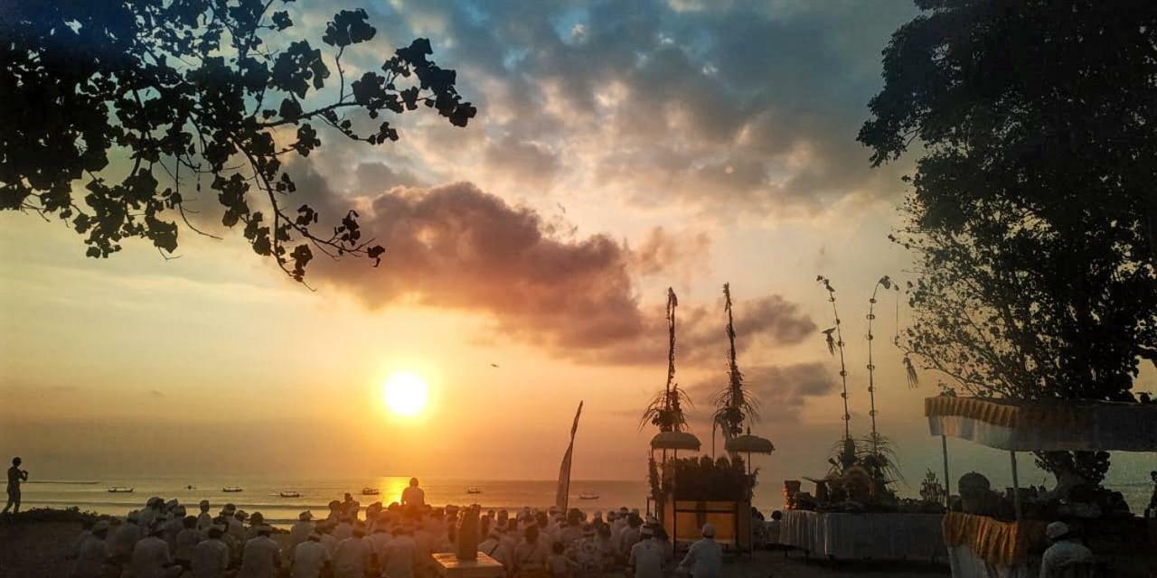 Rumah Kayu Bali Kuta Lombok Exterior foto